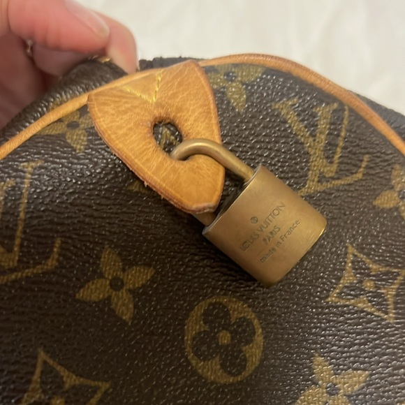 Louis Vuitton Speedy 30 EUC two owners - Picture 4 of 11